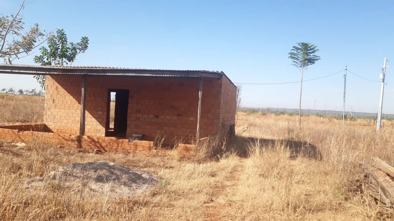 Área rural - 16,383 ha