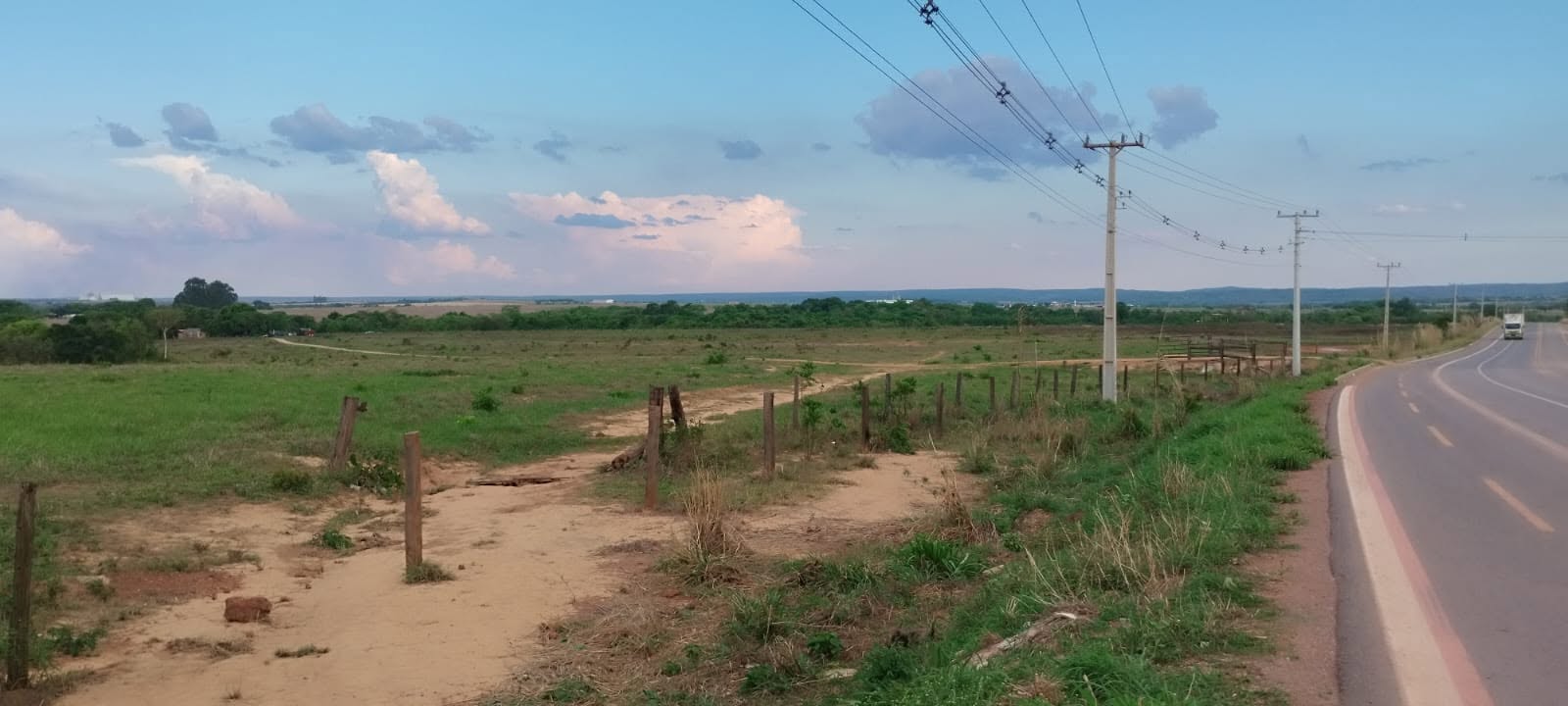 Áreas urbanas - 1.653 m2 / 2.006 m2